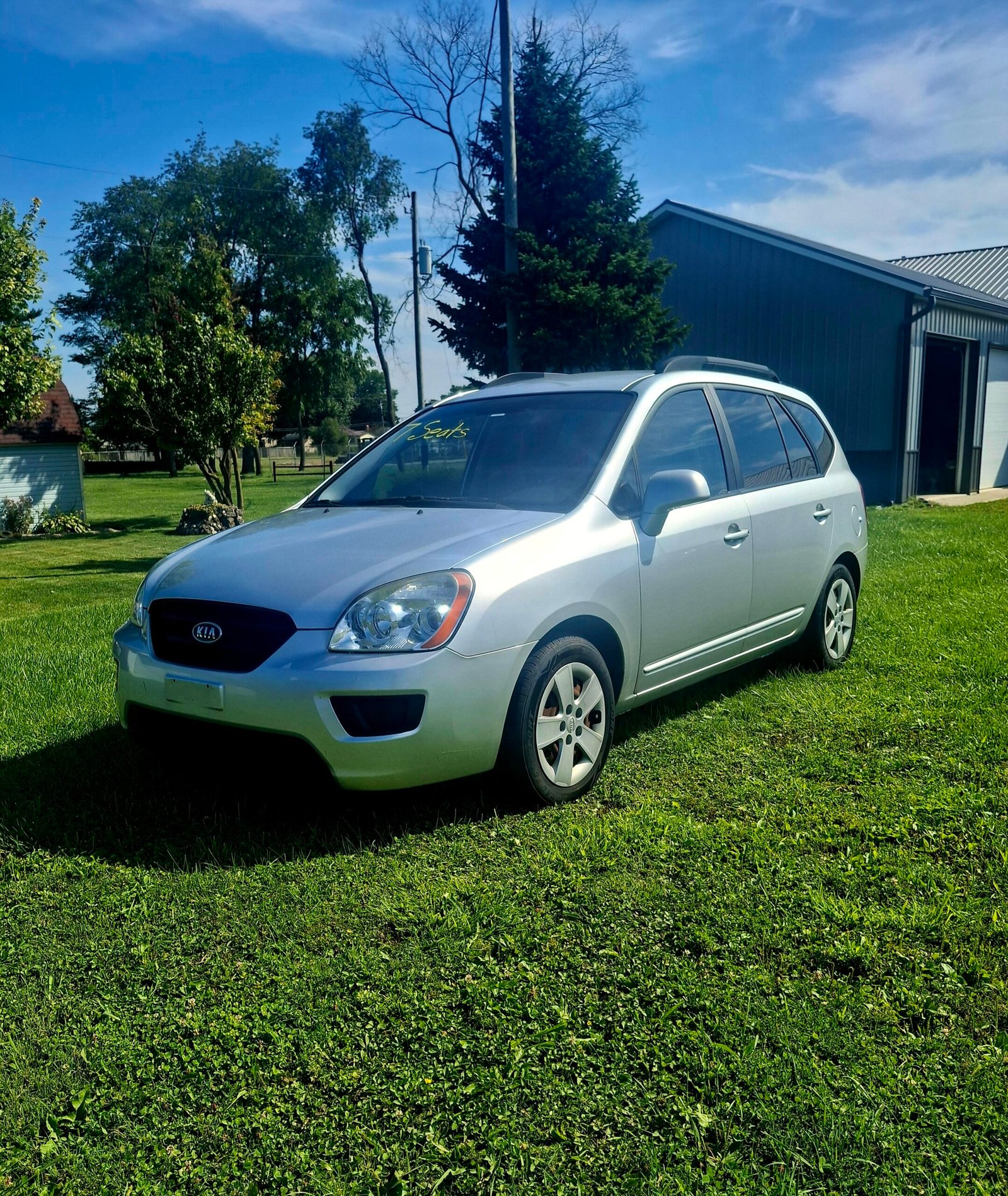 2009 Kia Rondo LX